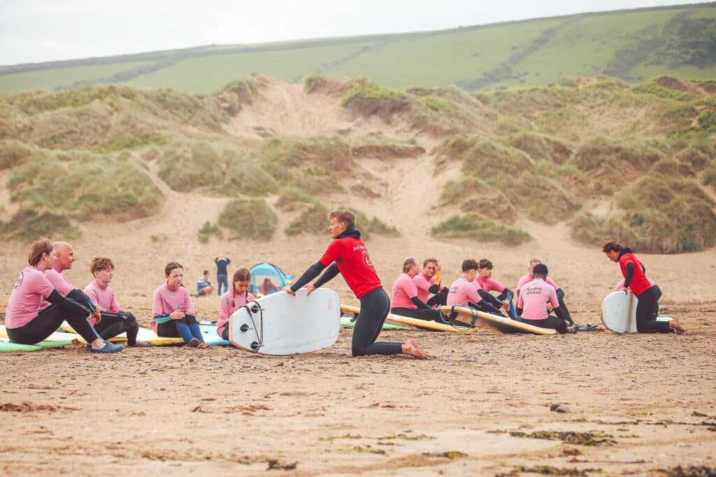 6 Students to 1 Instructor Surf Lessons